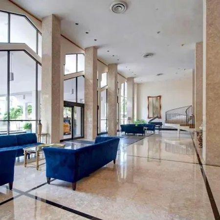 Pavilion Beach Front Apartment With Balcony Miami Beach Exterior photo