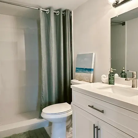 Pavilion Beach Front Apartment With Balcony Miami Beach Exterior photo